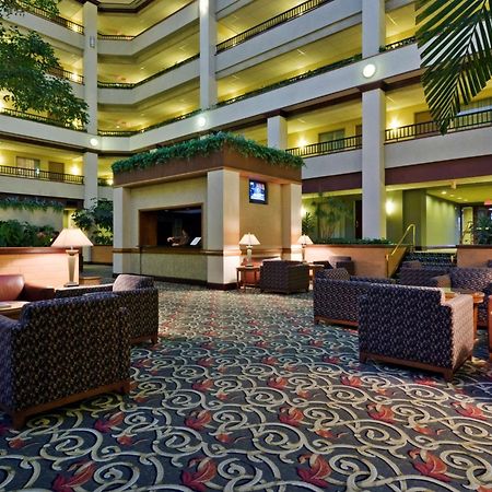 Embassy Suites Lexington Exterior photo